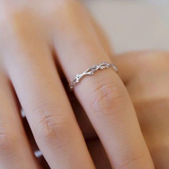 Jewelry - NEW 925 Sterling Silver Leaf Adjustable Ring